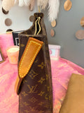 LOUIS VUITTON Monogram Looping MM